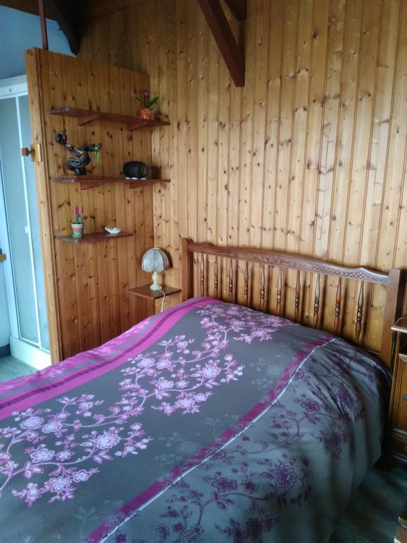 Chambre Chez L'Habitant Ambares-et-Lagrave Bagian luar foto